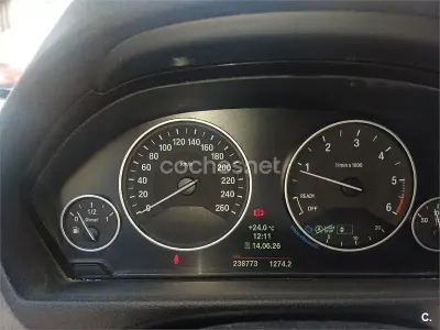 Usado BMW 318 143 CV (105 kW) 2014 Negro Familiar