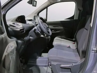 Usado Peugeot Partner Premium 102 CV (75 kW) 2022 Blanco Monovolumen