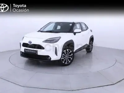 Usado Toyota Yaris Cross Active 116 CV (85 kW) 2023 Blanco SUV