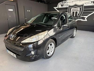 Usado Peugeot 207 70 CV (51 kW) 2010 Negro Berlina