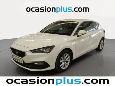 Usado Seat Leon Style 110 CV (80 kW) 2022 Blanco Utilitario