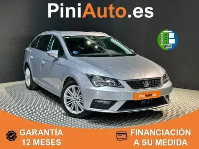 Usado Seat Leon XCELLENCE 130 CV (95 kW) 2020 Gris / plata Familiar
