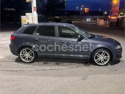 Käytetty Audi A3 105 HP (77 kW) 2010 Sininen Viistoperä