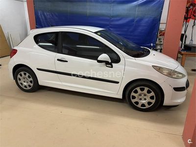 Begagnad Peugeot 207 70 HK (51 kW) 2008 Vit Sedan