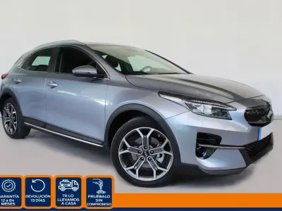 Usado Kia XCeed 141 CV (103 kW) 2021 Gris SUV