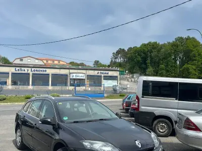 Usado Renault Laguna III Authentique 130 CV (95 kW) 2009 Negro Familiar
