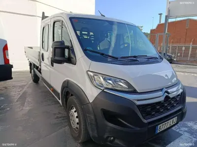 Usado Citroën Jumper 140 CV (102 kW) 2021 Blanco Monovolumen