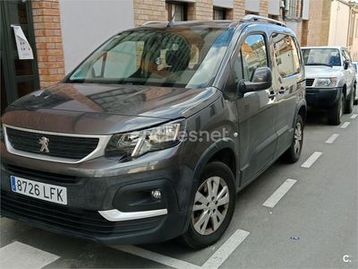 Usado Peugeot Rifter Active 130 CV (95 kW) 2020 Gris / plata Monovolumen