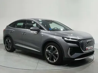 Usado Audi Q4 Sportback e-tron Advanced Plus 210 kW (286 CV) 2025 Plateado SUV