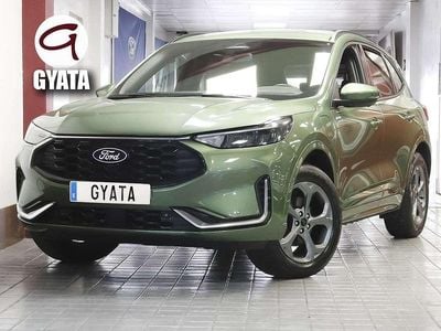 Usado Ford Kuga ST-Line X 243 CV (178 kW) 2024 Verde SUV