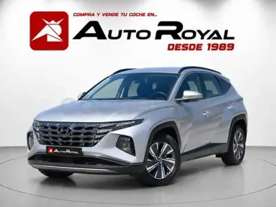 Usado Hyundai Tucson Eco 136 CV (100 kW) 2022 Gris / plata SUV