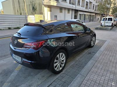 Negro Usado 2018 Opel Astra GTC Sportive Berlina | 12.500 € (Caro)