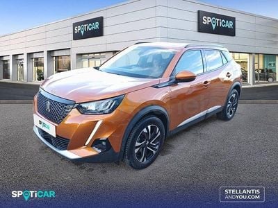 Usado Peugeot 2008 Allure 130 CV (95 kW) 2021 Naranja SUV