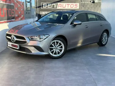 Usado Mercedes CLA200 Shooting Brake 163 CV (119 kW) 2020 Beige Familiar