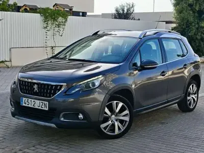Usado Peugeot 2008 Allure 99 CV (72 kW) 2017 SUV