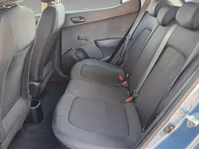 Usado Hyundai i10 66 CV (48 kW) 2018 Azul Utilitario
