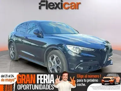 Usado Alfa Romeo Stelvio Sprint 160 CV (117 kW) 2022 Negro SUV