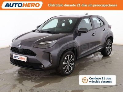 Usado Toyota Yaris Cross Active 116 CV (85 kW) 2022 Gris / plata SUV
