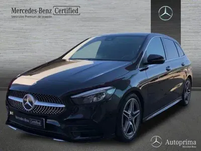 Usado Mercedes B200 150 CV (110 kW) 2025 Negro noche Utilitario