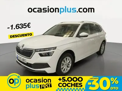 Usado Skoda Kamiq Ambition 110 CV (80 kW) 2022 Blanco SUV