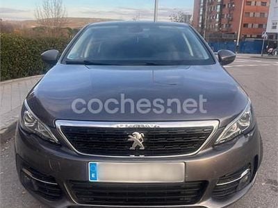 Usado Peugeot 308 SW Business-Line 130 CV (95 kW) 2020 Gris / plata Familiar