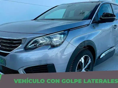 Usado Peugeot 5008 Crossway 130 CV (95 kW) 2018 Gris / plata SUV