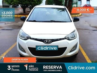 Blanco Usado 2013 Hyundai i20 Berlina | 5390 € (Buen precio)