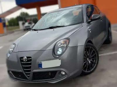 Usado Alfa Romeo MiTo 140 CV (102 kW) 2014 Gris Utilitario