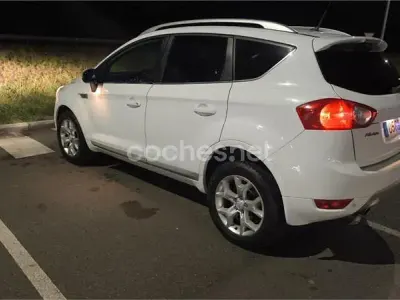 Używany Ford Kuga Titanium 140 KM (102 kW) 2010 Biały SUV