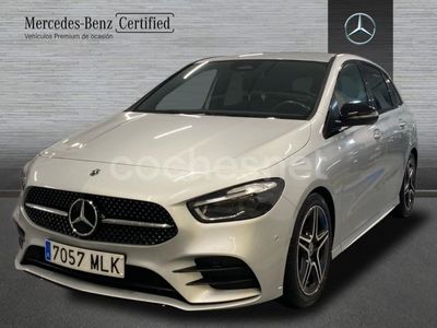 Gris / plata Usado 2023 Mercedes B200 Monovolumen | 37.400 €