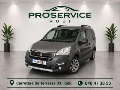 Usado Peugeot TePee Outdoor 99 CV (72 kW) 2017 Marrón Van