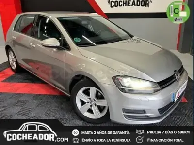 Usado VW Golf VII Advance 122 CV (89 kW) 2013 Gris / plata Berlina