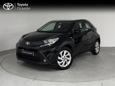 Usado Toyota Aygo X Play 72 CV (52 kW) 2024 Negro SUV