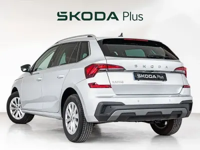 Usado Skoda Kamiq Selection 115 HP (84 kW) 2025 Cinzento SUV
