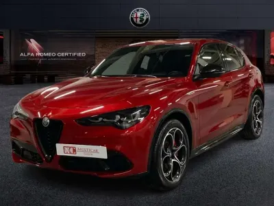 Usado Alfa Romeo Stelvio Veloce 211 CV (155 kW) 2023 Rojo SUV