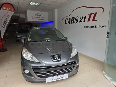 Begagnad Peugeot 207 Sport 90 HK (66 kW) 2009 Grå Sedan