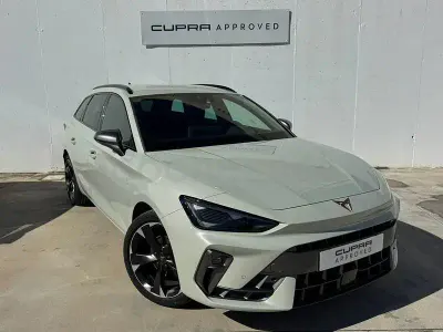 Usado Cupra Leon 204 CV (150 kW) 2025 Gris / plata Familiar