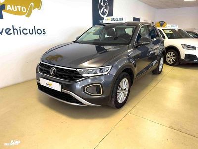 Usado VW T-Roc Life 110 CV (80 kW) 2023 Gris SUV