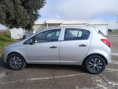 Usado Opel Corsa Selective 75 CV (55 kW) 2014 Gris / plata Utilitario