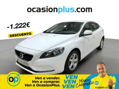 Usado Volvo V40 Kinetic 122 CV (89 kW) 2017 Blanco Berlina