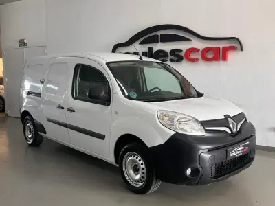 Usado Renault Kangoo 95 CV (69 kW) 2021 Blanco Monovolumen