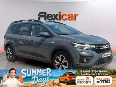 Usado Dacia Jogger Expression 110 CV (80 kW) 2024 Gris Monovolumen