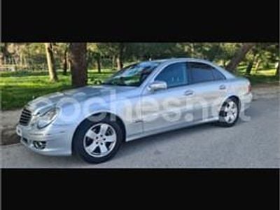 Mercedes E320