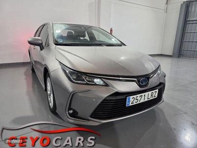 Usado Toyota Corolla Active 122 CV (89 kW) 2021 Gris Berlina