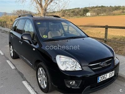 Usado Kia Carens 140 CV (102 kW) 2010 Negro Monovolumen