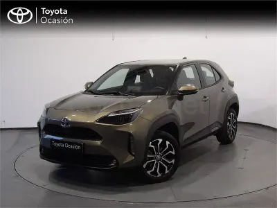 Usado Toyota Yaris Cross Active 116 CV (85 kW) 2022 Negro SUV