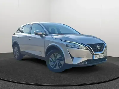 Usado Nissan Qashqai Acenta 140 HP (102 kW) 2022 Cinzento SUV