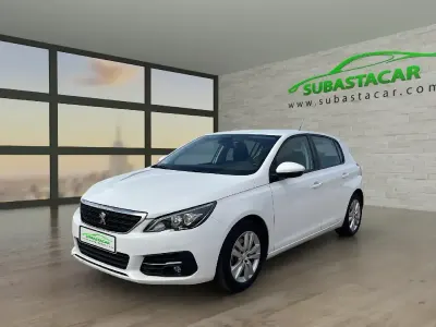 Usado Peugeot 308 Active 130 CV (95 kW) 2021 Blanco