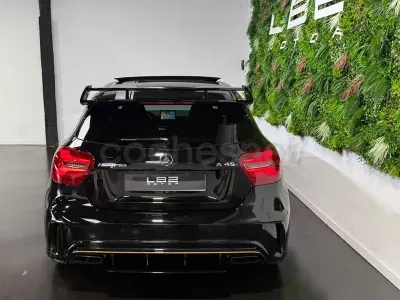 Usado Mercedes A45 AMG 381 CV (280 kW) 2018 Negro Utilitario