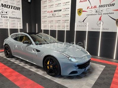 Usado Ferrari FF 660 CV (485 kW) 2014 Gris / plata Familiar